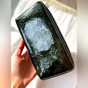Louis Vuitton Vernis Long Zippy Wallet Noir SLG RARE Black on Black